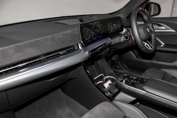 2025 BMW X1 U11 M35i xDrive SUV image 9