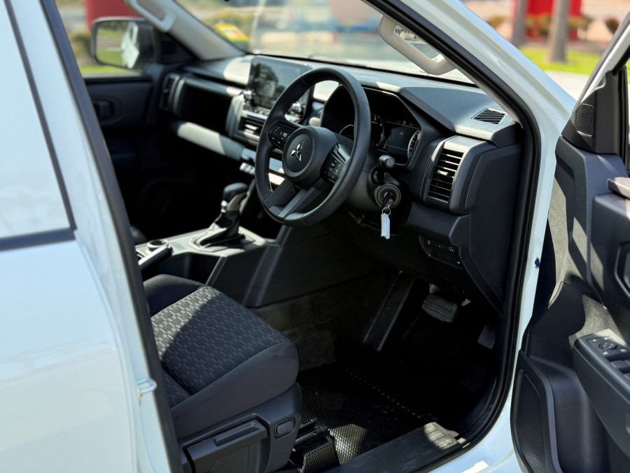 2026 Mitsubishi Triton MV GLX Ute Image 12