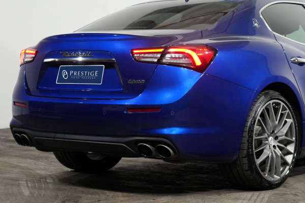 2021 Maserati Ghibli Sedan image 8