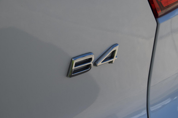 2022 MY23 Volvo XC40 XZ Plus B4 SUV Image 10