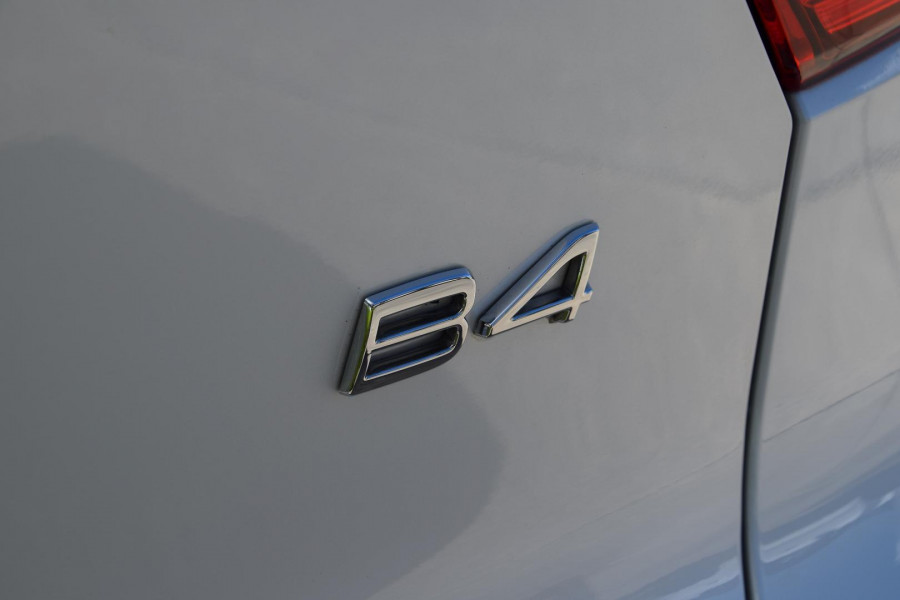 2022 MY23 Volvo XC40 XZ Plus B4 SUV Image 10