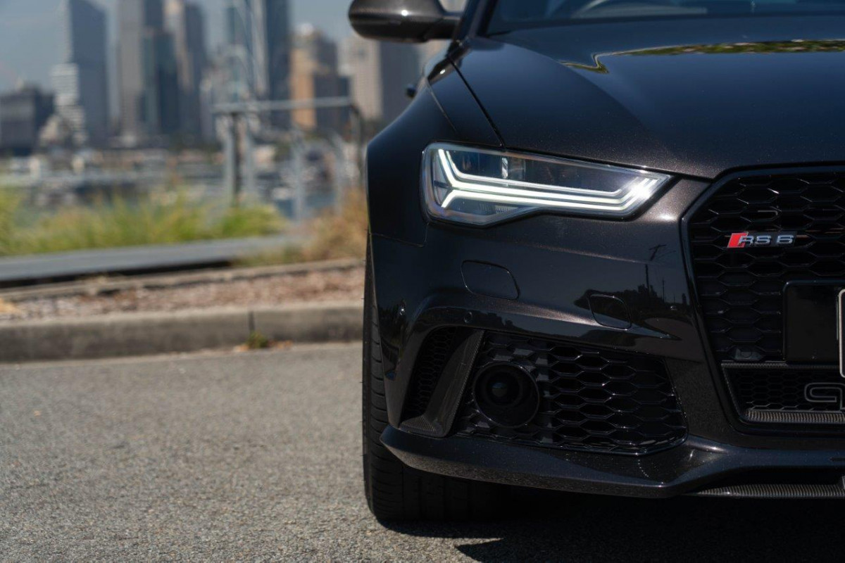 2018 Audi Rs6 Performance SUV Image 6