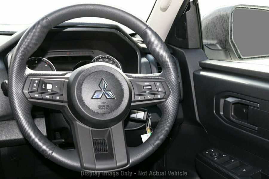2025 Mitsubishi Triton MV GLX Ute Image 5