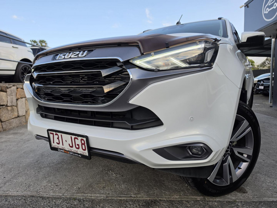 2023 Isuzu MU-X RJ LS-T SUV Image 2