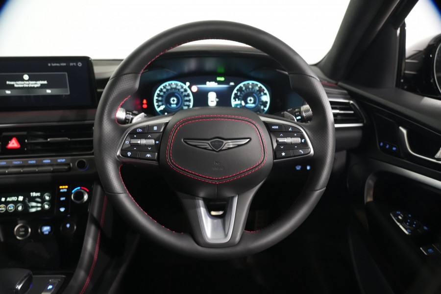 2025 Genesis G70 3.3t Sport Lux Sedan Image 14