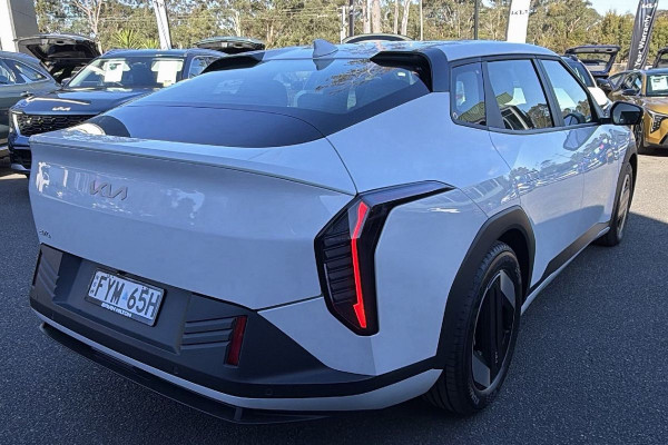 2025 MY26 Kia EV4  Air Standard Range Sedan Image 9