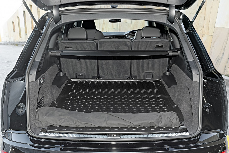 2026 Audi Q7 4M TFSI 250kW S line SUV