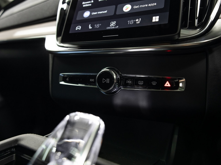 2025 Volvo XC90 L Series Ultra T8 Plug-In Hybrid SUV Image 15