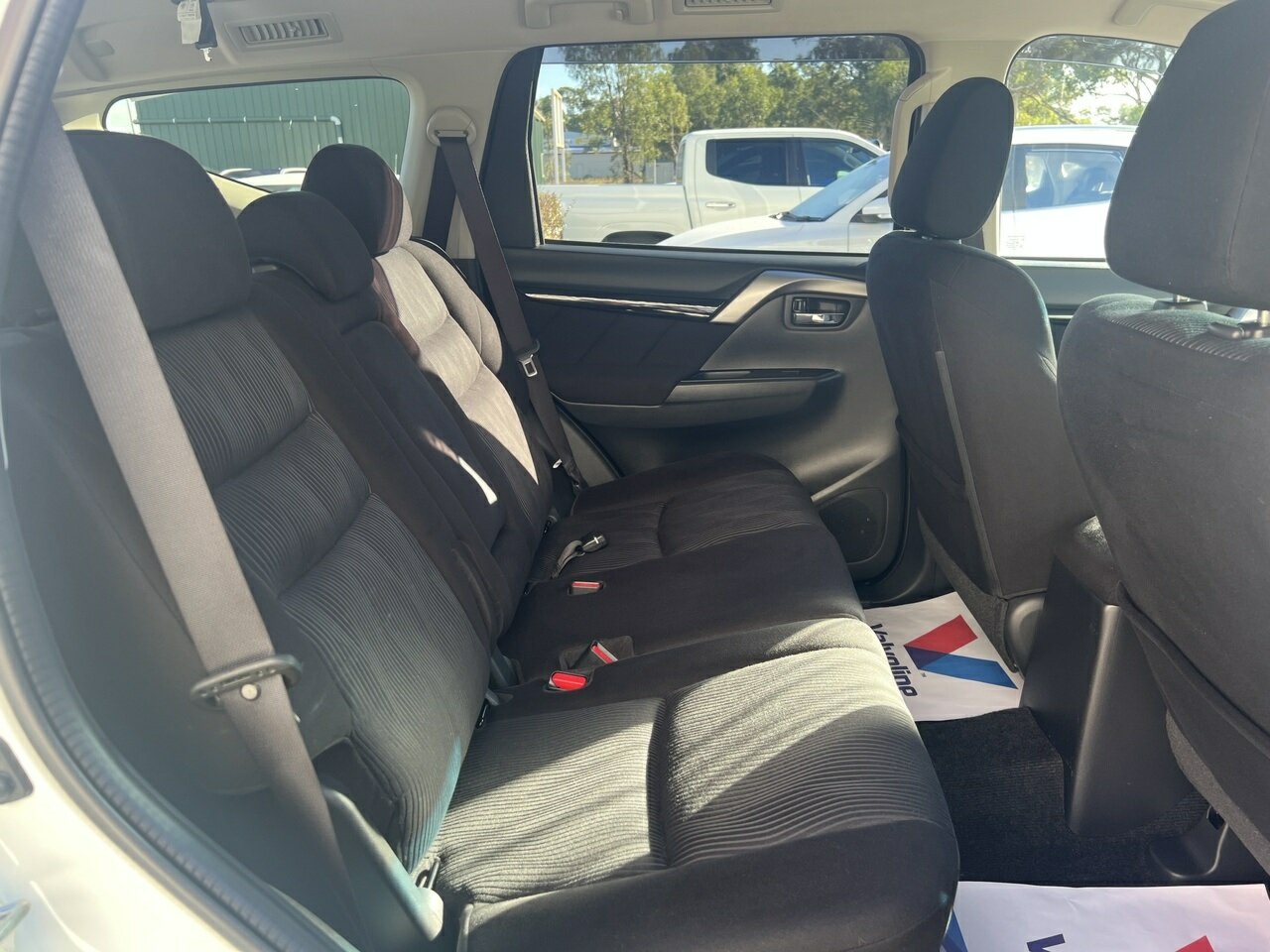 2016 Mitsubishi Pajero Sport QE GLX SUV Image 21