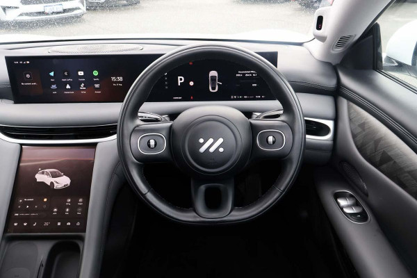2025 MG IM5 P12L Premium Hatch Image 6