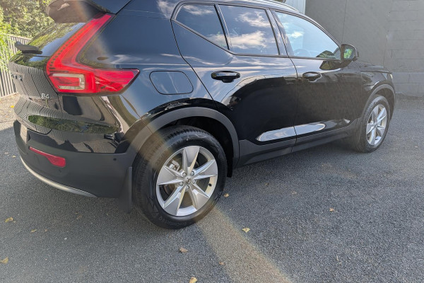 2025 MY26 Volvo XC40 XZ Plus B4 SUV Image 13