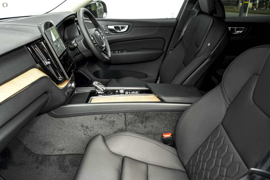 2026 Volvo XC60 UZ Plus B5 Bright SUV Image 5