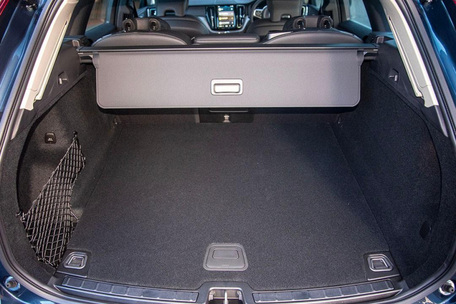 2024 MY25 Volvo XC60 UZ Plus B5 SUV Image 10