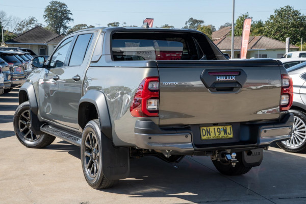 2025 Toyota HiLux GUN126R Rogue 48V Ute Image 2