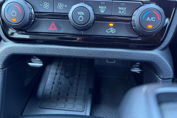 2026 MY26.5 Ford Everest UB Sport SUV Image 15