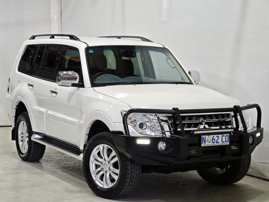 2020 Mitsubishi Pajero NX GLS SUV Image 1