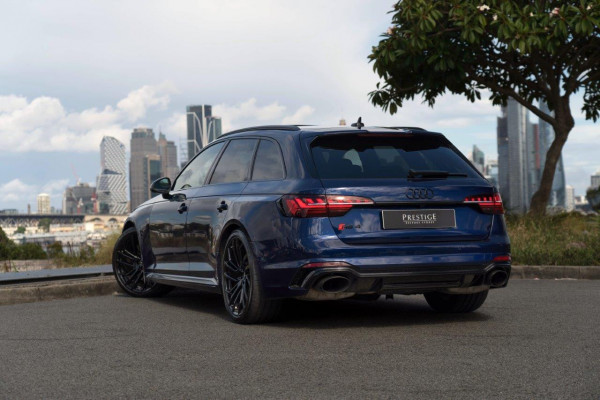 2022 Audi Rs4 Avant  SUV Image 2