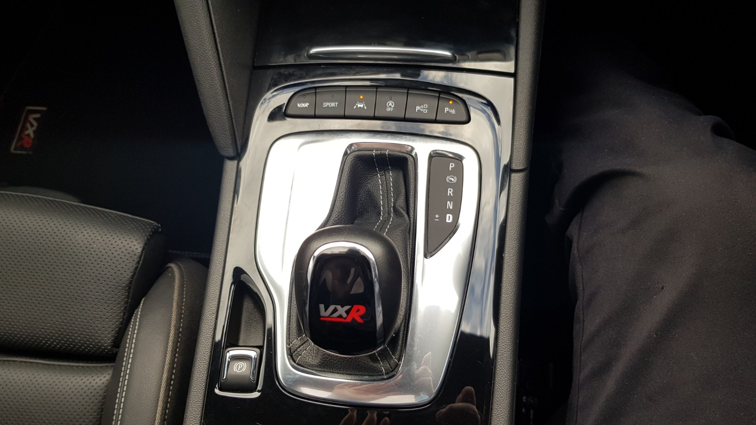 2018 Holden Commodore ZB VXR Sedan Image 19
