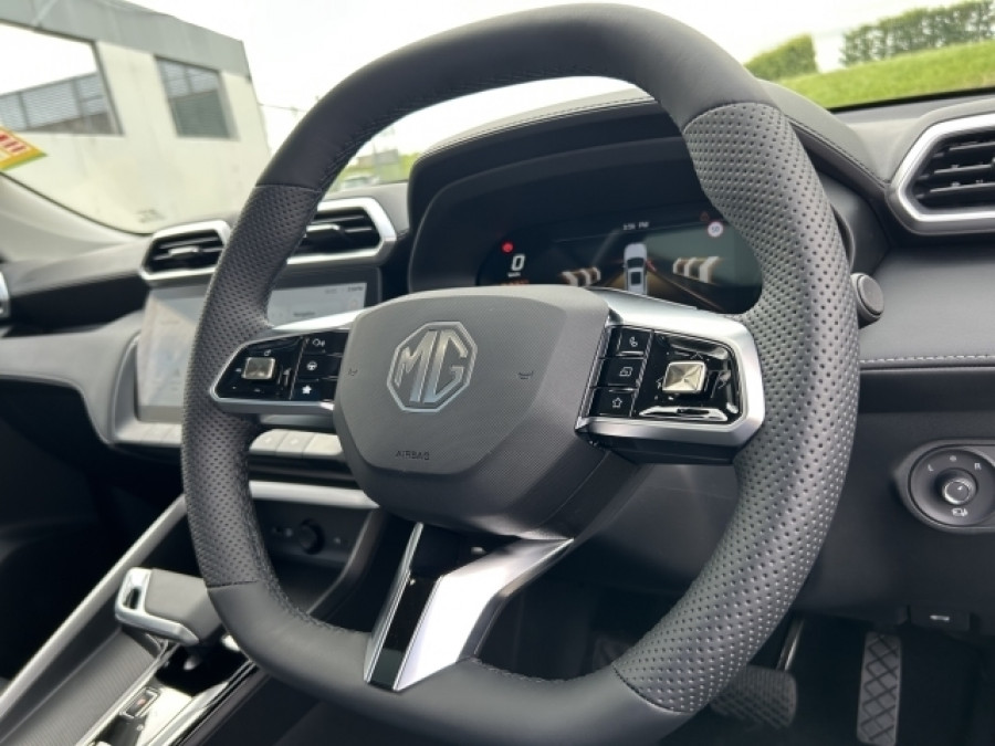 2026 MG ZS Essence Hybrid+ SUV Image 20