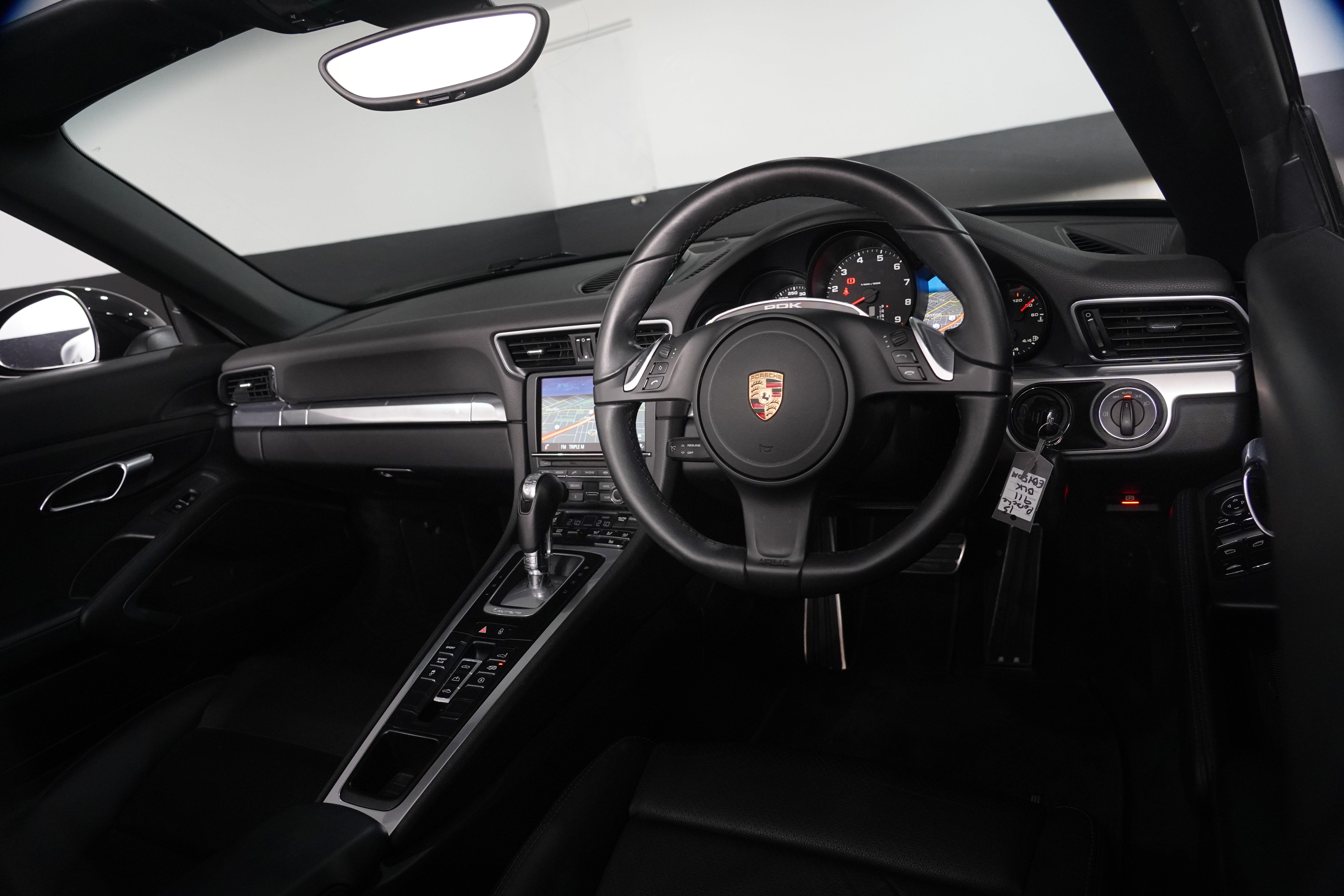 2013 Porsche 911 991 Carrera Convertible Image 28