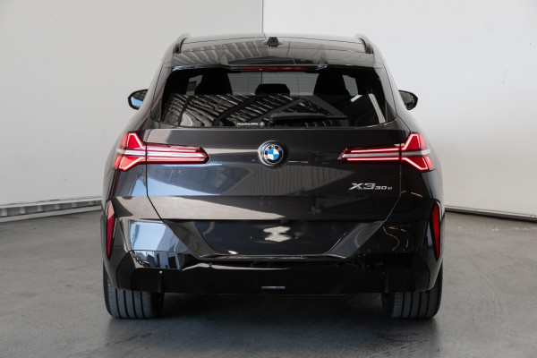 2026 BMW X3 G45 30e xDrive SUV image 5