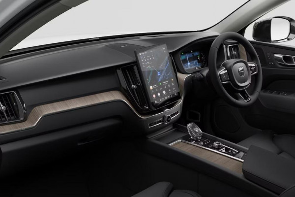 2025 Volvo XC60 UZ Plus T8 Plug-in Hybrid SUV Image 21