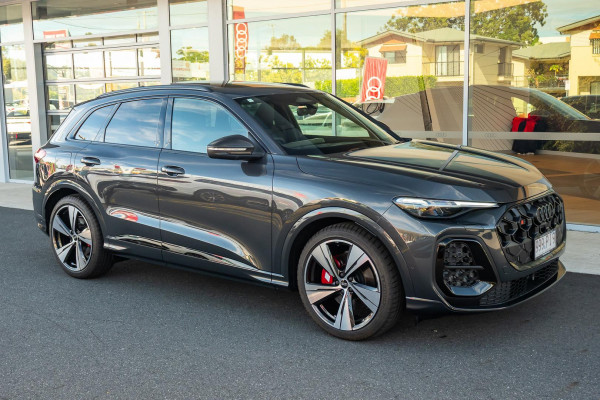 2025 Audi SQ5 GU  SUV image 3