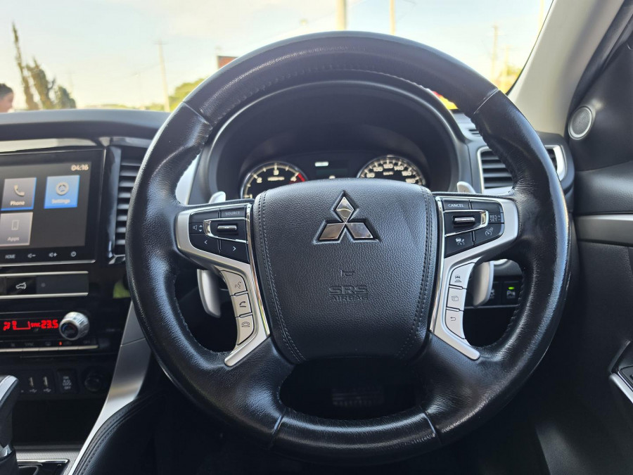 2020 Mitsubishi Pajero Sport QE GLS SUV Image 20
