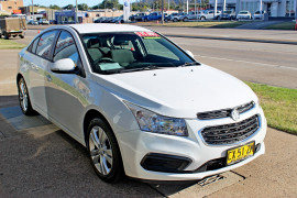 2015 MY16 Holden Cruze JH Series II  Equipe Sedan
