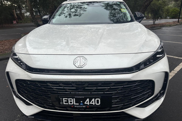 2025 MG HS AS33H Essence Hybrid+ SUV Image 3