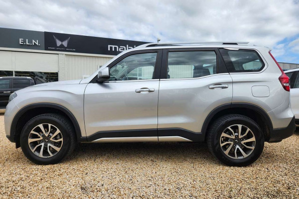 2023 Mahindra Scorpio  Z8 SUV