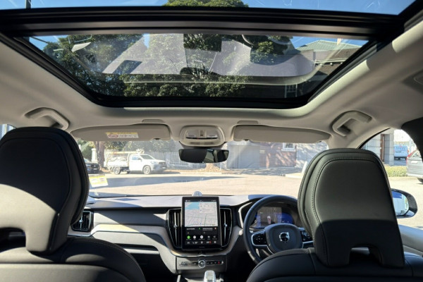 2025 MY26 Volvo XC60 UZ Ultra B5 Dark SUV Image 15