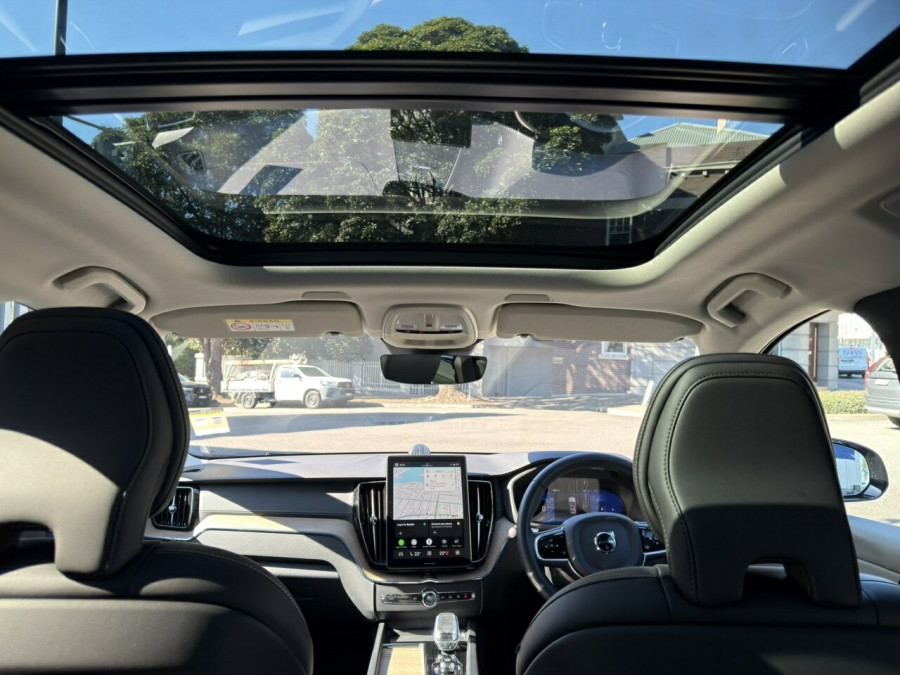 2025 MY26 Volvo XC60 UZ Ultra B5 Dark SUV Image 15