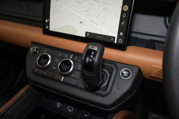 2023 Land Rover Defender L663 110 P400 X-Dynamic HSE SUV Image 17