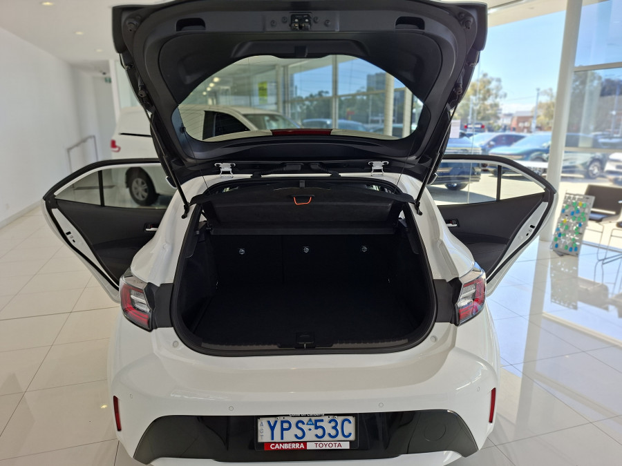 2022 Toyota Corolla ZWE219R  SX Hybrid Hatch Image 9
