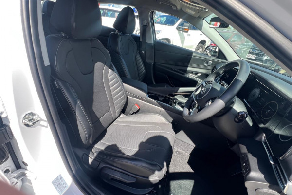 2024 Hyundai i30 CN7.V2 Elite Sedan Image 13