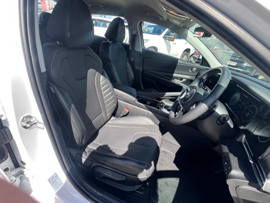 2024 Hyundai i30 CN7.V2 Elite Sedan Image 13