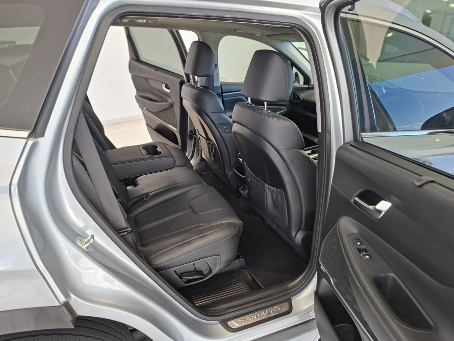 2018 Hyundai Santa Fe DM5 Series II Highlander SUV Image 11