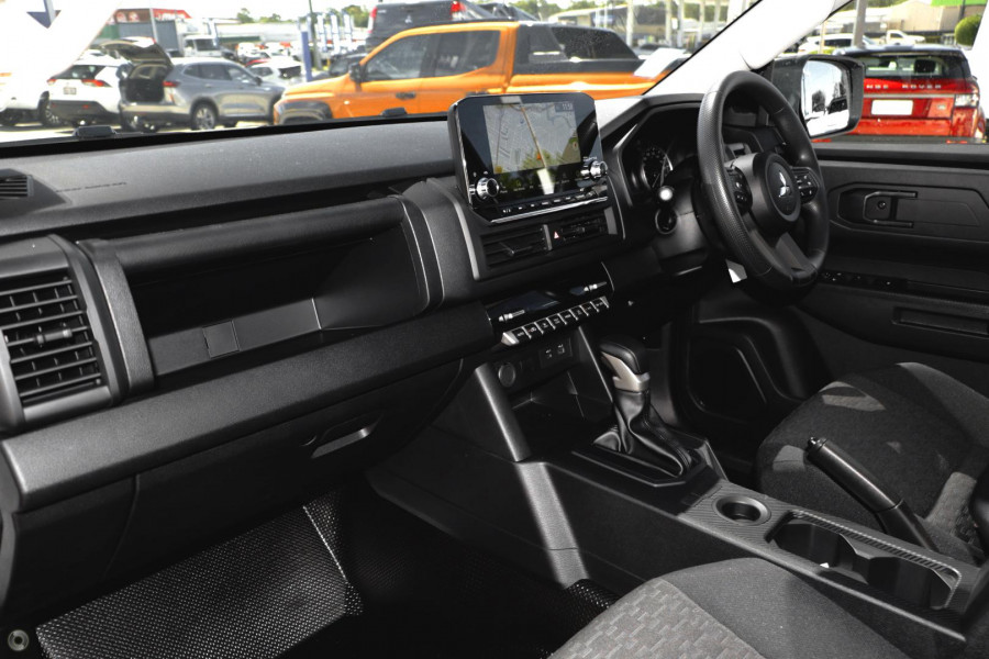 2025 Mitsubishi Triton MV GLX Ute Image 6
