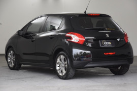 2014 MY13 Peugeot 208 A9 MY13 Active Hatchback Image 3