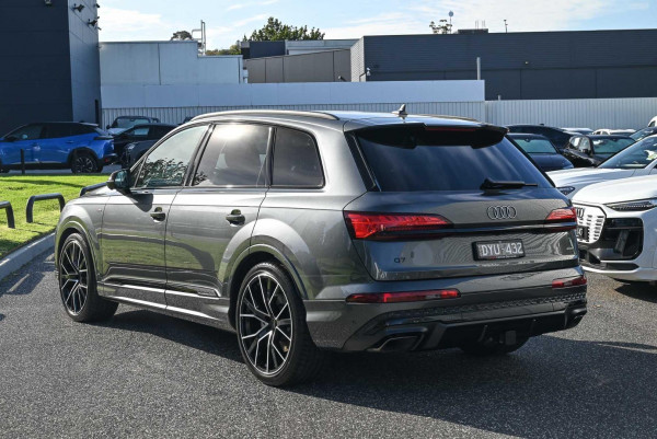 2026 Audi Q7 4M TDI 210kW S line SUV image 5