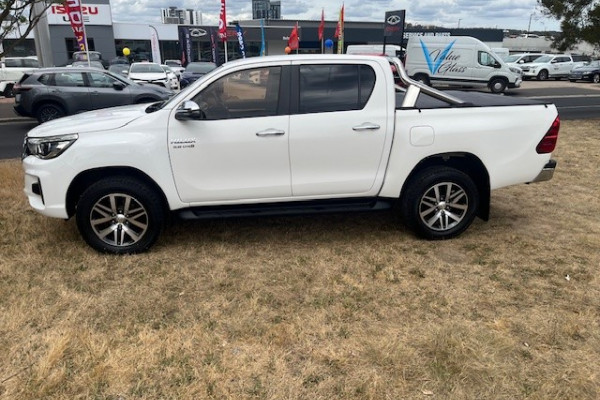 2019 Toyota HiLux  SR5 Ute