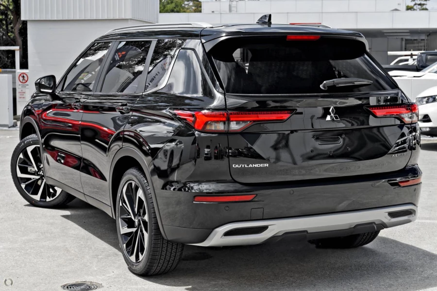 2025 MY24 Mitsubishi Outlander ZM Aspire SUV Image 4