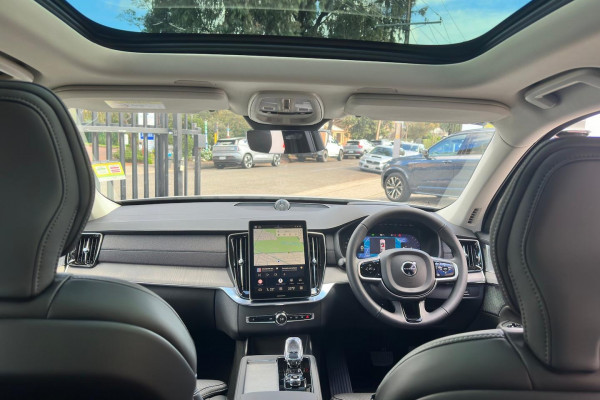 2026 Volvo XC90 L Series Ultra B5 Dark SUV Image 31