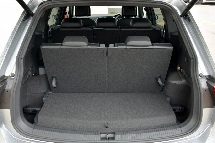 2024 MY24.5 Volkswagen Tiguan 5N 162TSI R-Line Allspace SUV Image 29