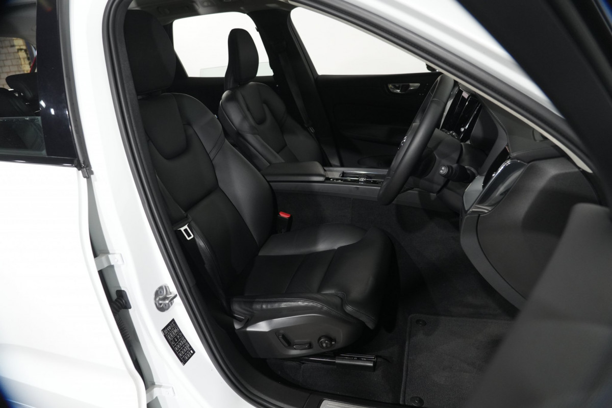 2023 Volvo XC60 UZ Ultimate B6 Dark SUV