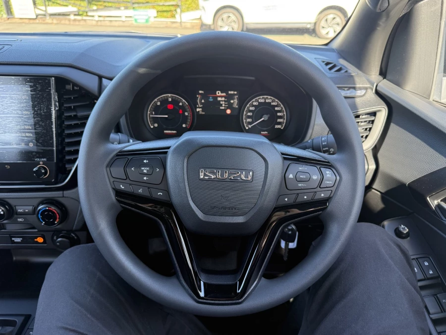 2025 MY25.5 Isuzu D-MAX RG X-RIDER Ute Image 15