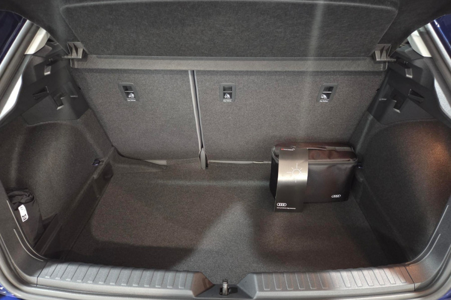 2025 Audi A1 GB 40 TFSI S line Hatch