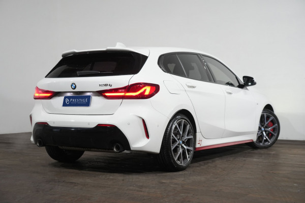 2022 BMW 1 Series 28ti Hatch image 7
