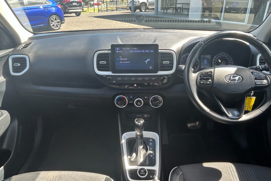 2022 Hyundai Venue QX.V4 Active SUV Image 11